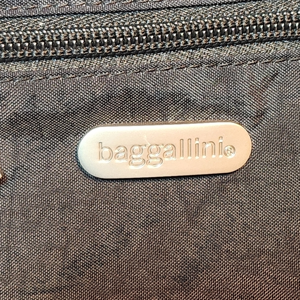 Baggallini Crossbody Wristlet Set Black - Picture 6 of 9